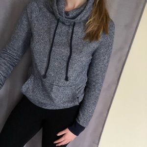 Blue sweater that bunches around the neck!